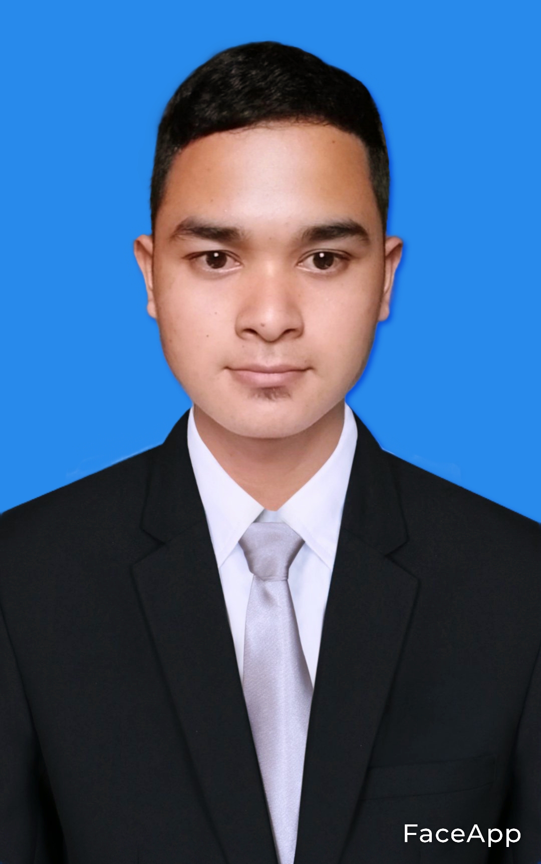 FaceApp_1636198874292.jpg